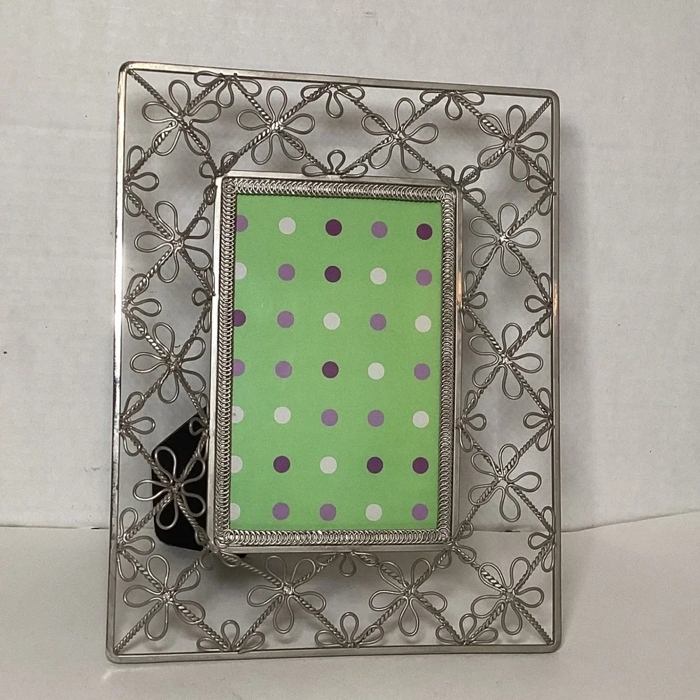 Silver Tone Filigree Floral Metal Picture Frame Vertical Tabletop Display